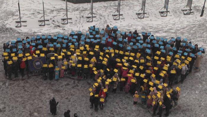 Курсанти університету долучилися до флешмобу “З Україною в серці”