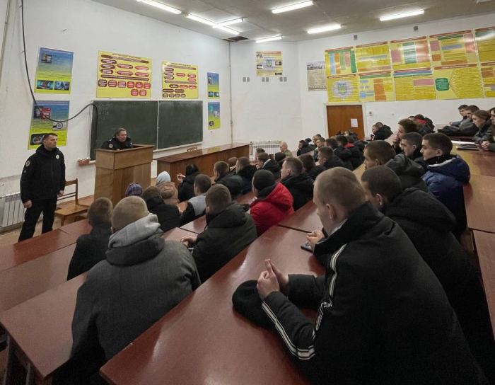 До Міжнародного дня боротьби з насильством щодо жінок проведено зустріч з курсантами