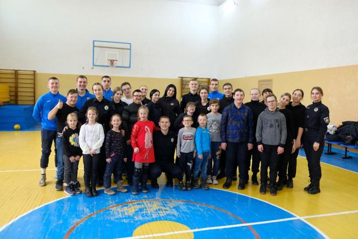 Допомагати може кожен. Головне - бажання!