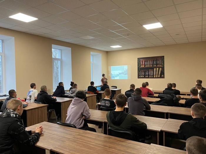 Засідання наукового гуртка кафедри протидії кіберзлочинності у межах щорічної Всесвітньої акції «16 днів проти насильства»