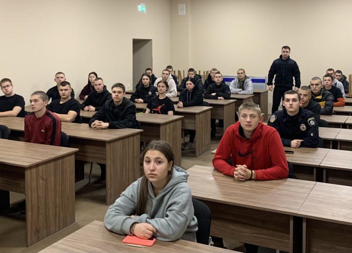 Зустріч з курсантами, присвячена Міжнародному дню волонтера 