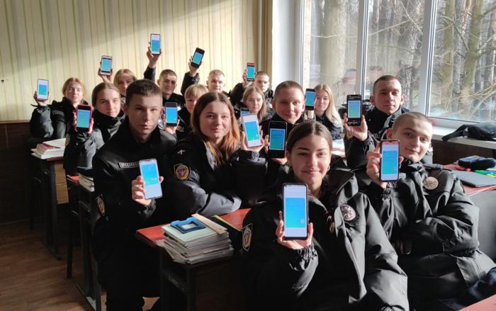 Здобувачі Сумської філії ХНУВС опанували «Онлайн-інструменти протидії домашньому насильству»