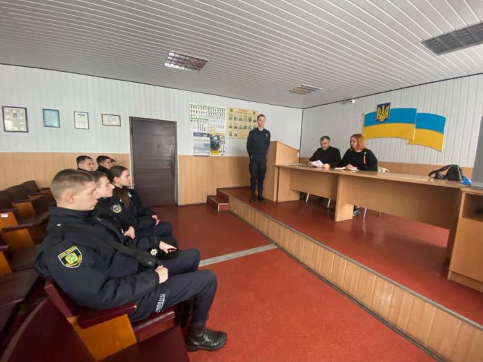 Викладачі університету перевіряють стан проходження курсантами навчальної практики/стажування