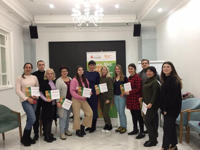 «Жінки. Мир. Безпека»