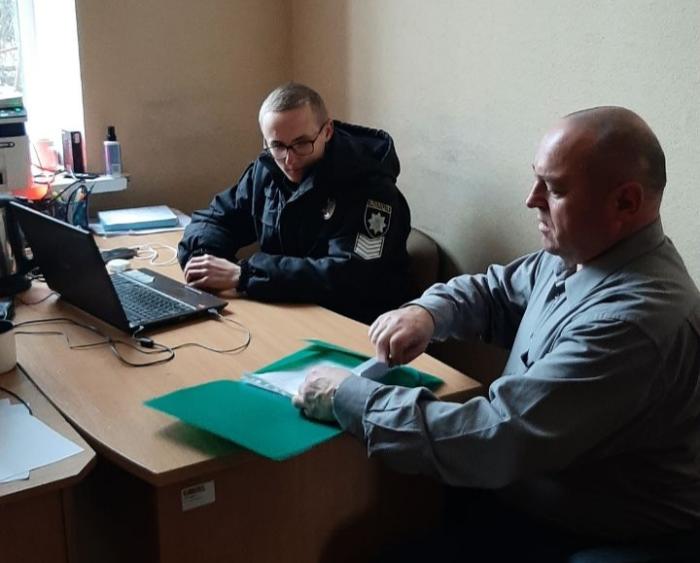 Викладачі університету перевіряють стан проходження курсантами стажування на посаді