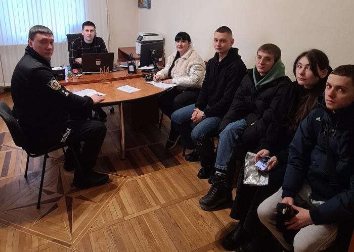 Перевірка стажування триває