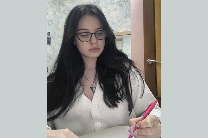 Знавці української мови