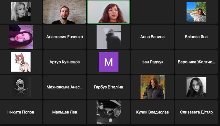 Темою бінарного заняття став розгляд діяльності районних державних адміністрацій в умовах воєнного часу