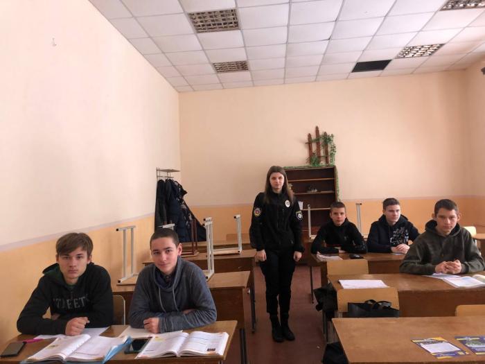 Профорієнтаційні зустрічі курсантів факультету №1 зі школярами випускних класів