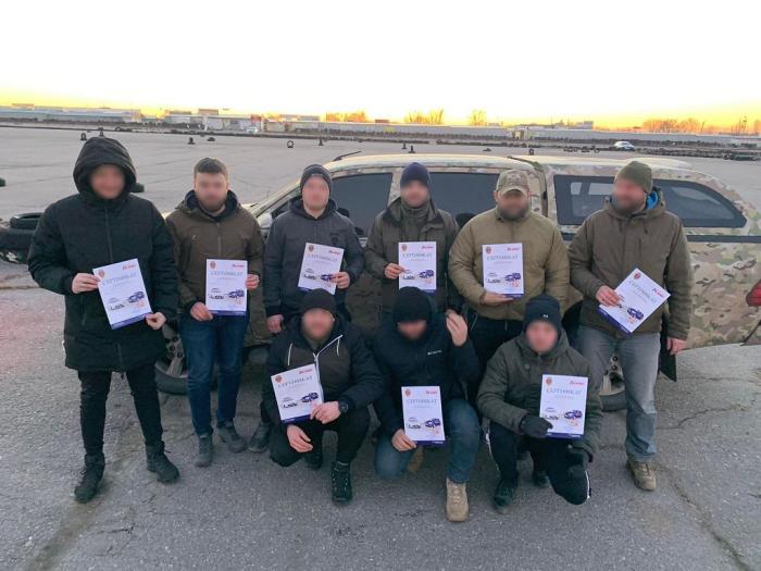 Прикордонники набули навичок керування автомобілем в умовах ведення бойових дій