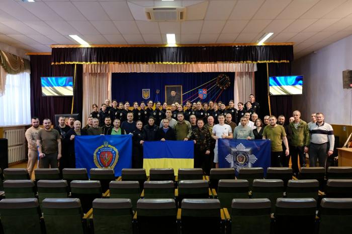 Курсанти університету відвідали захисників, що проходять лікування