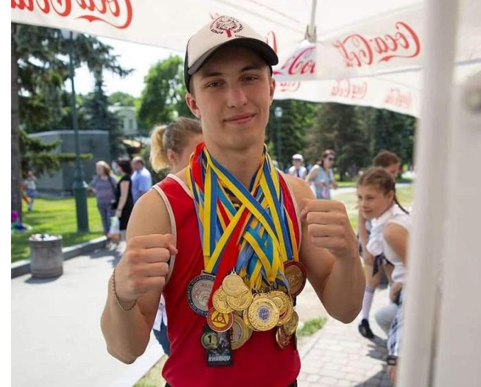 Волонтерська діяльність студента університету Олександра Федченка