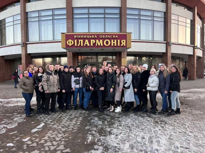 Курсанти відвідують Вінницьку обласну філармонію