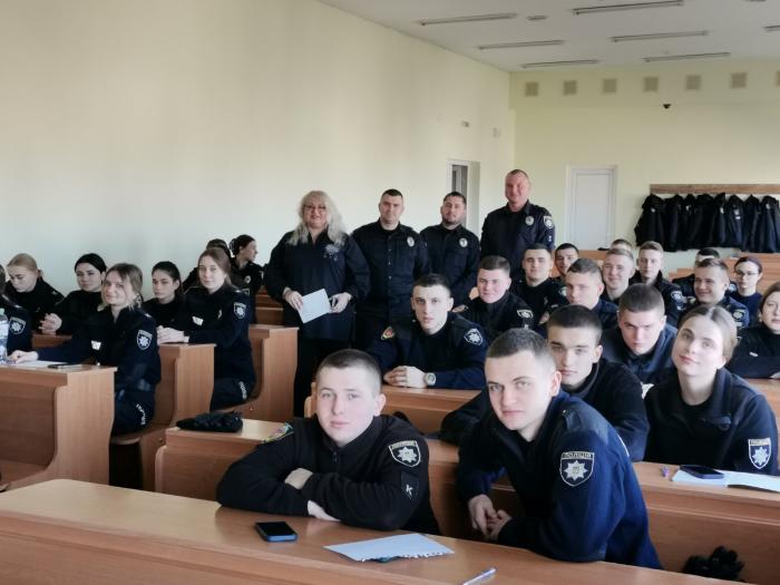 Засідання наукового гуртка, присвячене питанням правового забезпечення діяльності НПУ в умовах війни