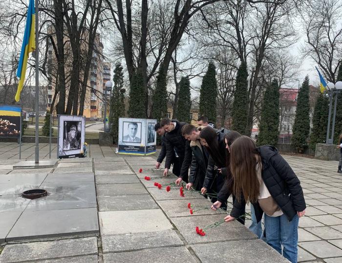 Вшановуємо пам’ять захисників України