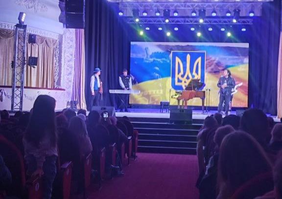 Курсанти відвідали благодійний концерт на підтримку ЗСУ