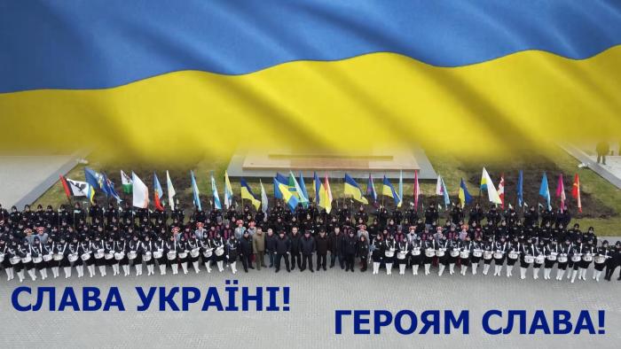 Курсанти університету провели флешмоб до роковини збройної агресії РФ проти України у м. Хмельницький (відео)