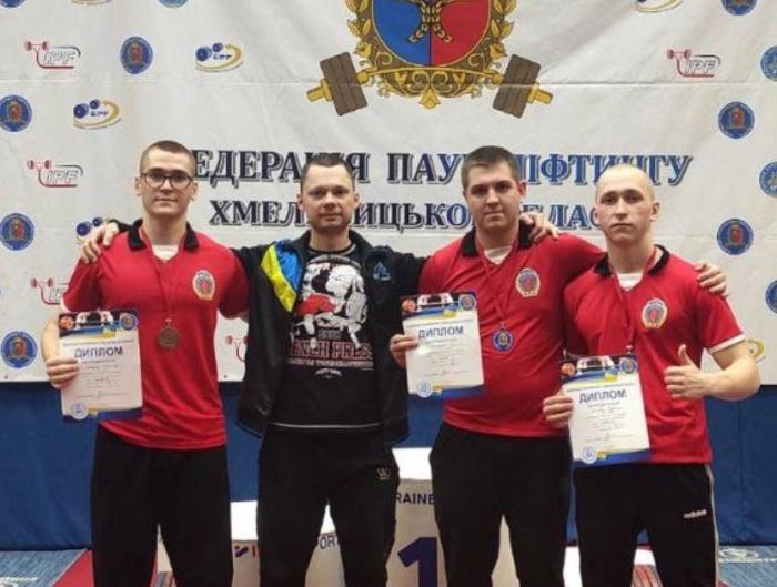 Представники ХНУВС посіли ІІ та ІІІ місця у чемпіонаті Хмельницької області з пауерліфтингу