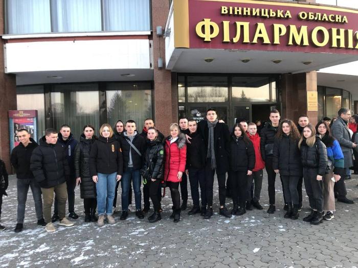 Курсанти знайомляться з національною музичною спадщиною