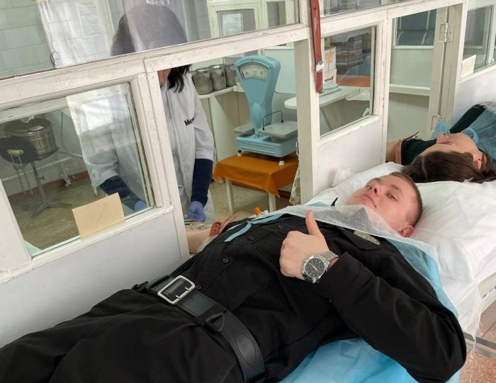 Курсанти ХНУВС задонатили кров і плазму для ЗСУ