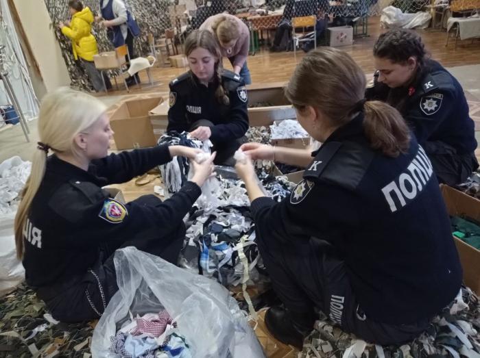 Допомагаємо і обов'язково переможемо!