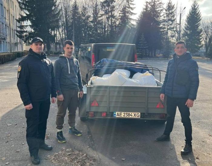 ХНУВС продовжує надавати гуманітарну допомогу