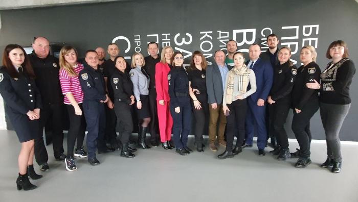 Участь у тренінгу з розслідування міжнародних / воєнних злочинів