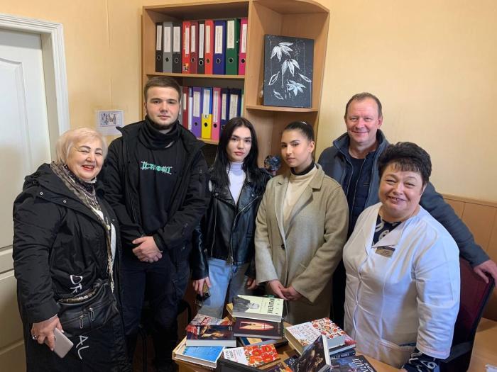 Книги героям