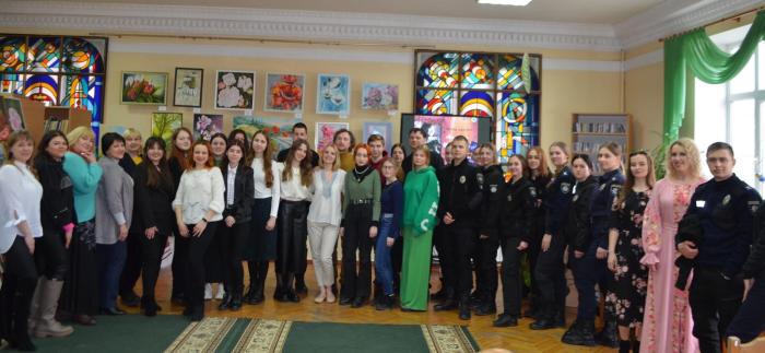 Квітка Цісик: пісня крізь простір і час