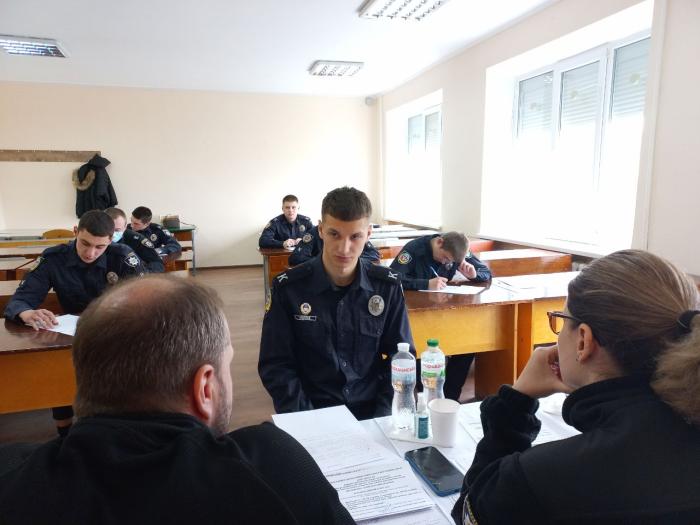 Майбутні бакалаври права та правоохоронної діяльності складають підсумкові іспити