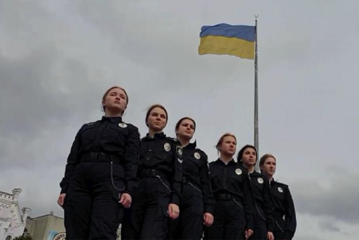 Сумська філія ХНУВС передає естафету флешмобу