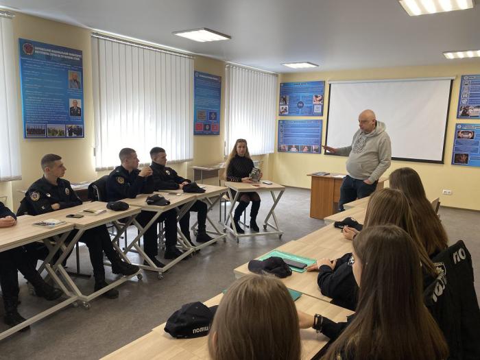 Бінарне заняття з філософії права