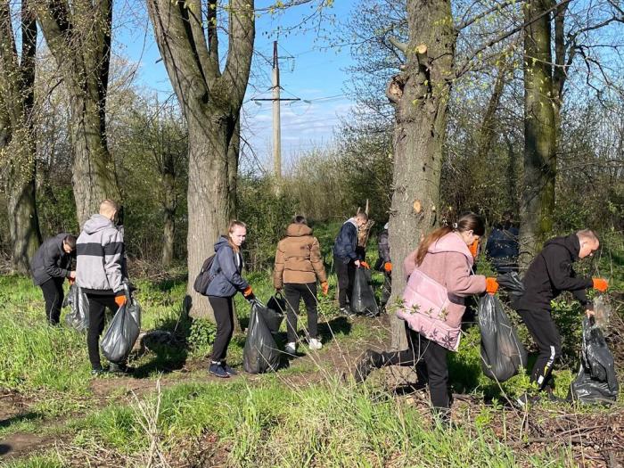 Курсанти ХНУВС долучились до акції «Студентська молодь Вінниці – за чисте довкілля»