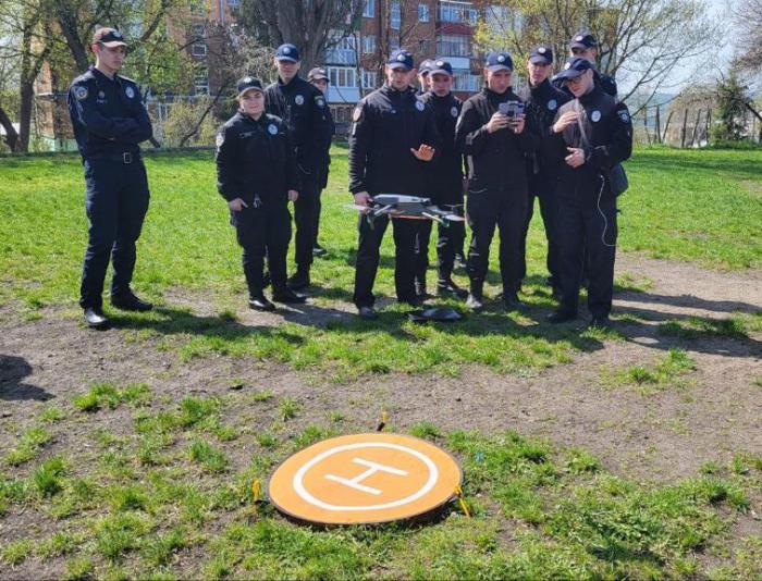 У ХНУВС продовжуються практичні заняття із застосування безпілотних літальних апаратів 