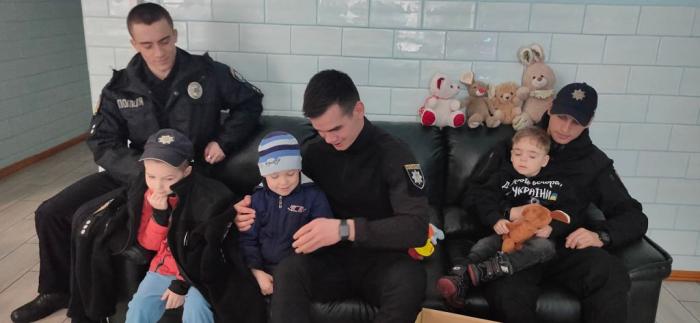 Курсанти університету відвідали Вінницький обласний Кризовий центр для жінок з дітьми