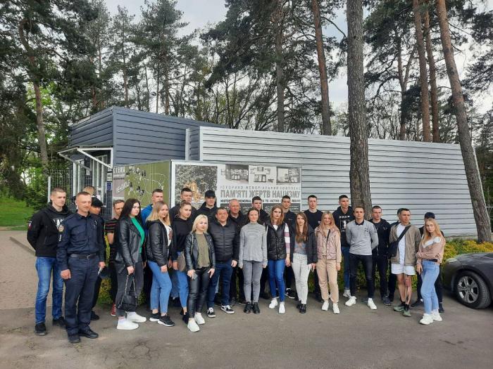 Курсанти відвідали Історико-меморіальний комплекс пам’яті жертв нацизму
