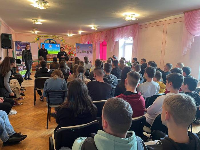 Старшокласників Клішковецької територіальної громади ознайомили з університетом