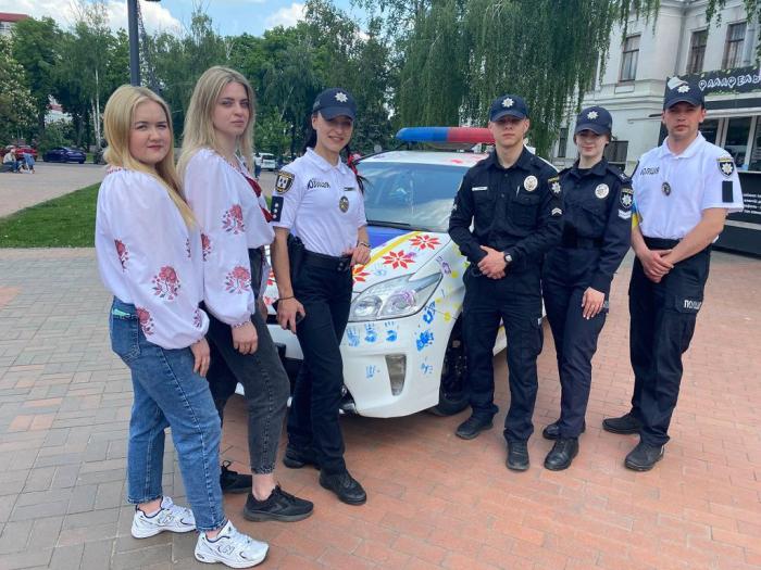 Здобувачі освіти Сумської філії ХНУВС взяли участь в акції «Вишиванка – код єднання»