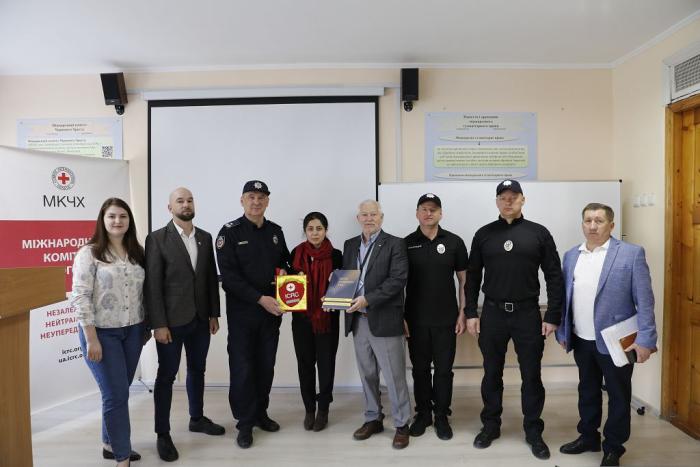 Представники Міжнародного Комітету Червоного Хреста передали обладнання для спеціалізованої навчальної аудиторії з міжнародного гуманітарного права