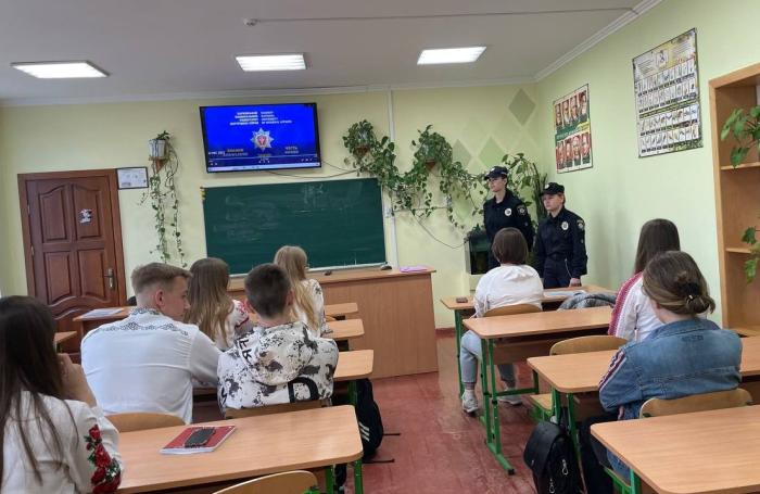 Профорієнтаційні зустрічі курсантів із майбутніми вступниками