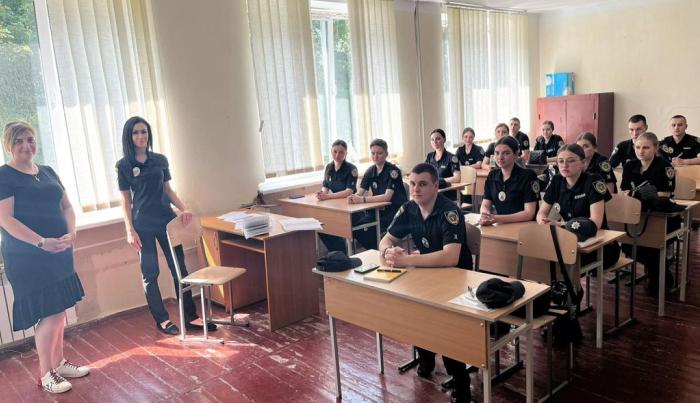 Бінарне заняття з адміністративного права