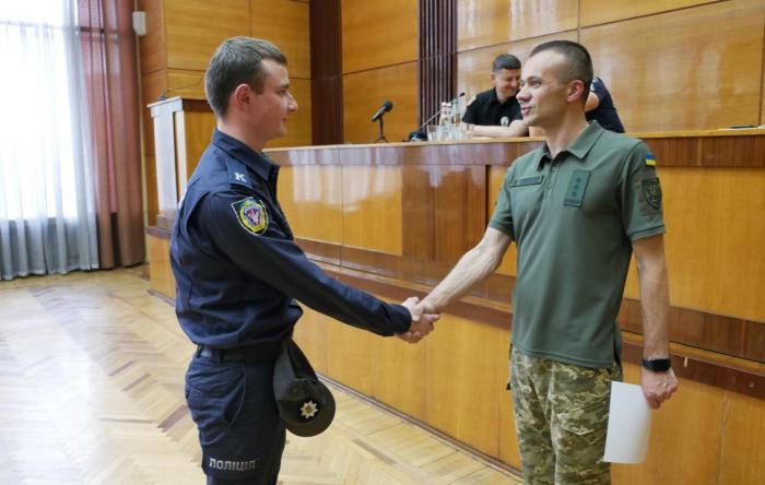 Курсантів університету відзначено нагородами