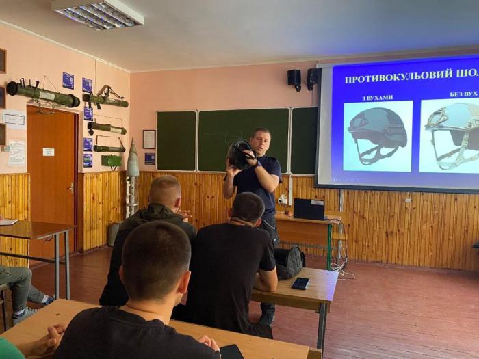 Сучасні засоби індивідуального бронезахисту