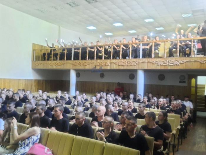 Святковий концерт патріотичної пісні