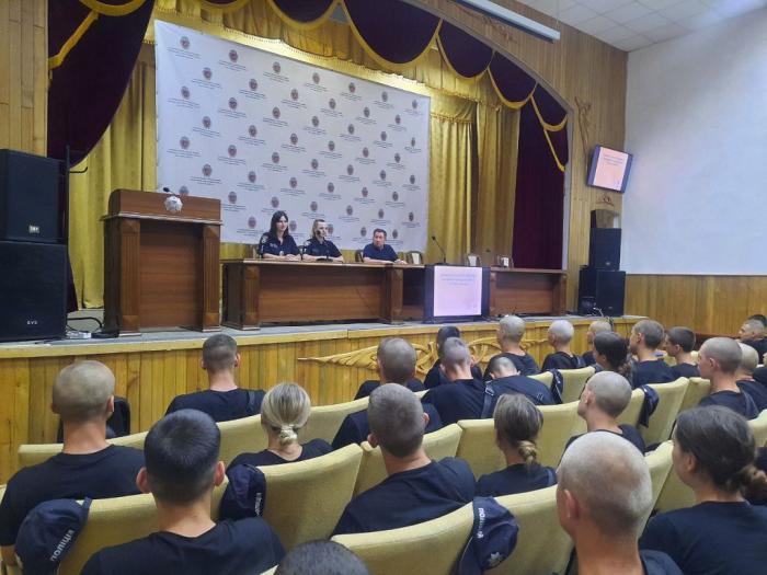 Курсантів ознайомили з правилами етичної поведінки працівників Національної поліції України
