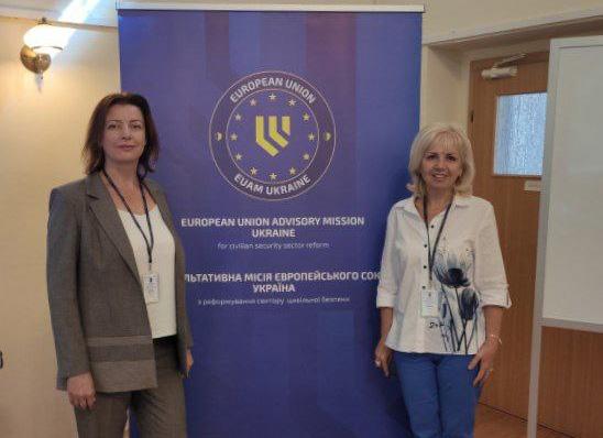 Представниці ХНУВС взяли участь у семінарі з психологічної допомоги