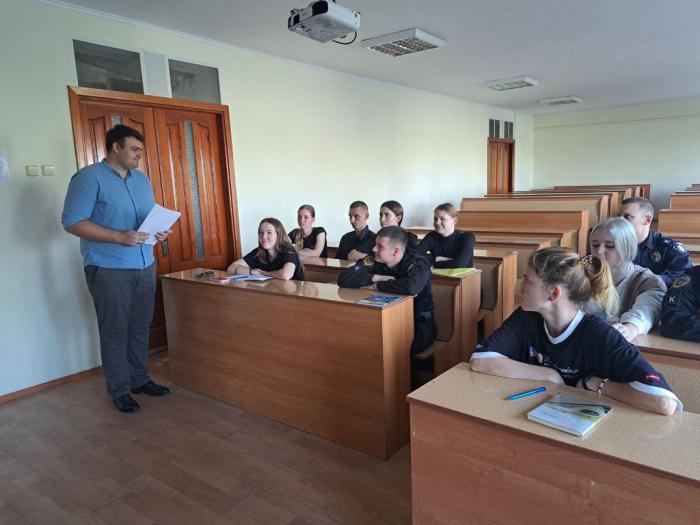 Роль скорочень та сленгових слів англійської мови під час військових дій в Україні