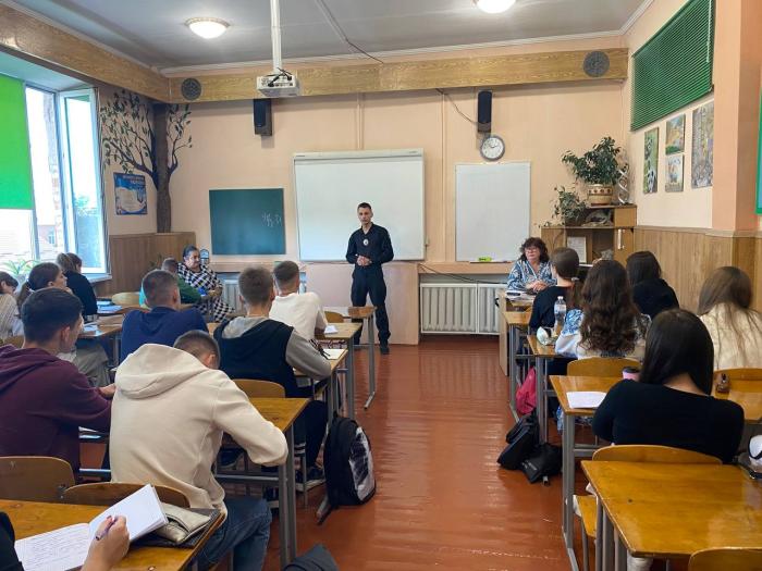 Курсанти ознайомили ліцеїстів із університетом