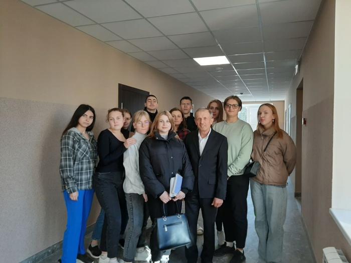 Professor of KhNUIA Volodymyr Shapoval held a meeting with first-year students