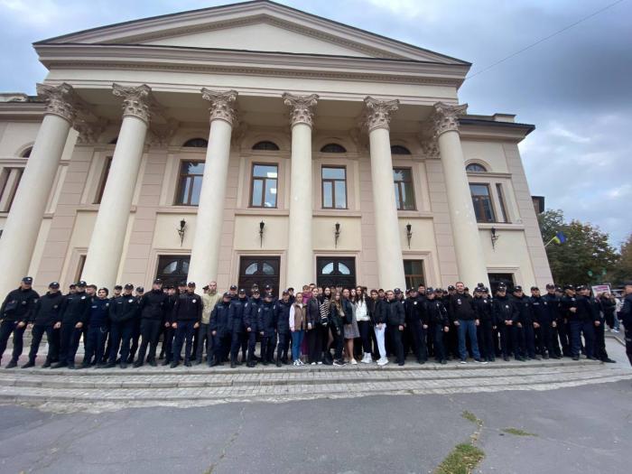 Курсанти та студенти відвідали мистецький захід